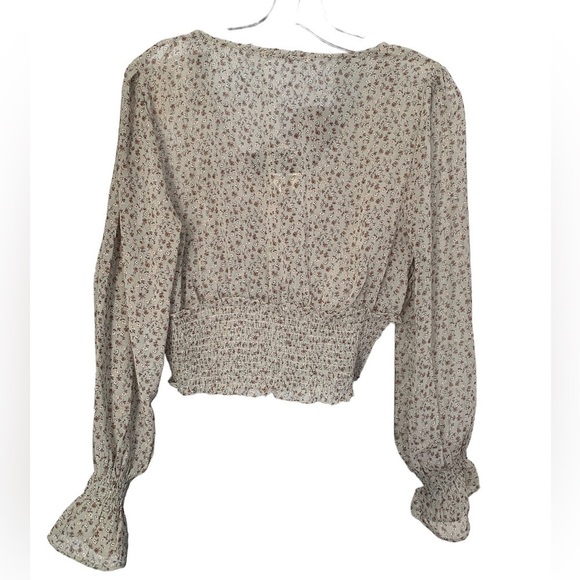 Sheer Floral Cropped Blouse - Picture 4 of 6